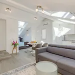 Capital And Guest house 4*